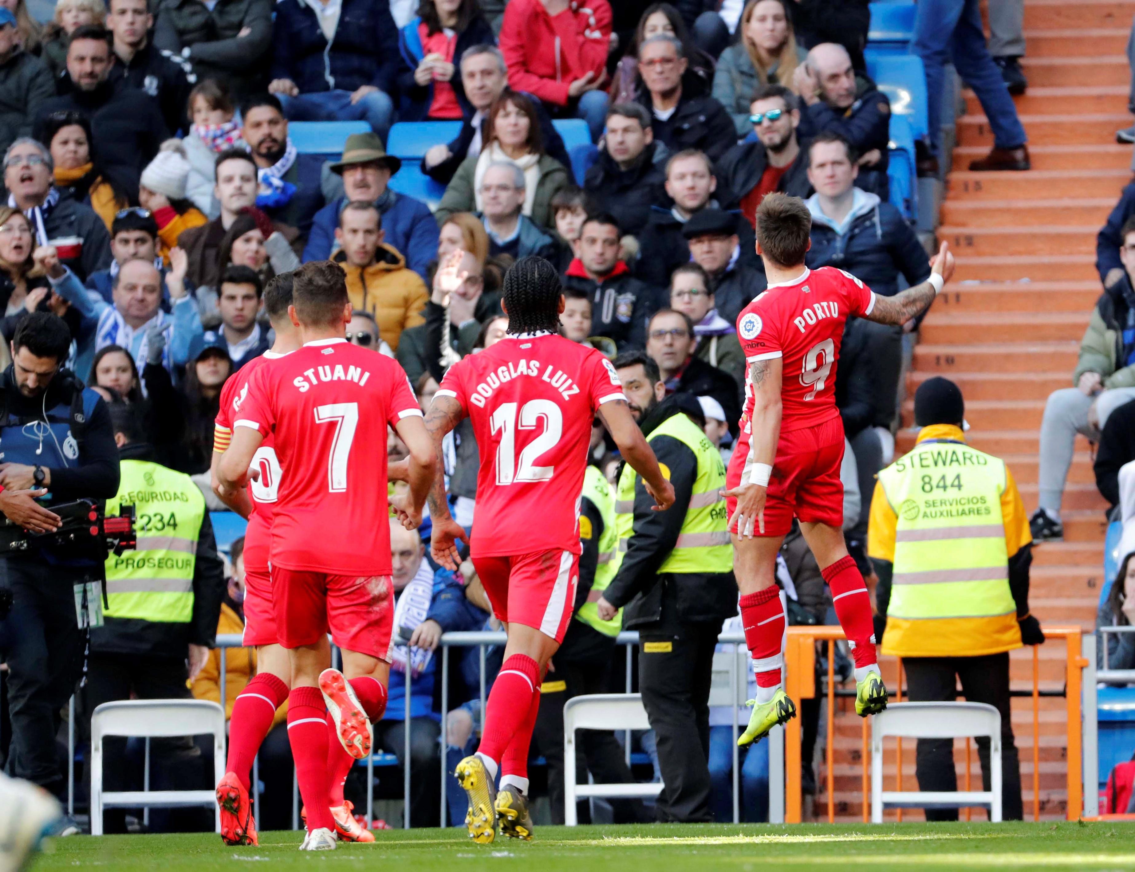 员们不屈不 员们不屈不